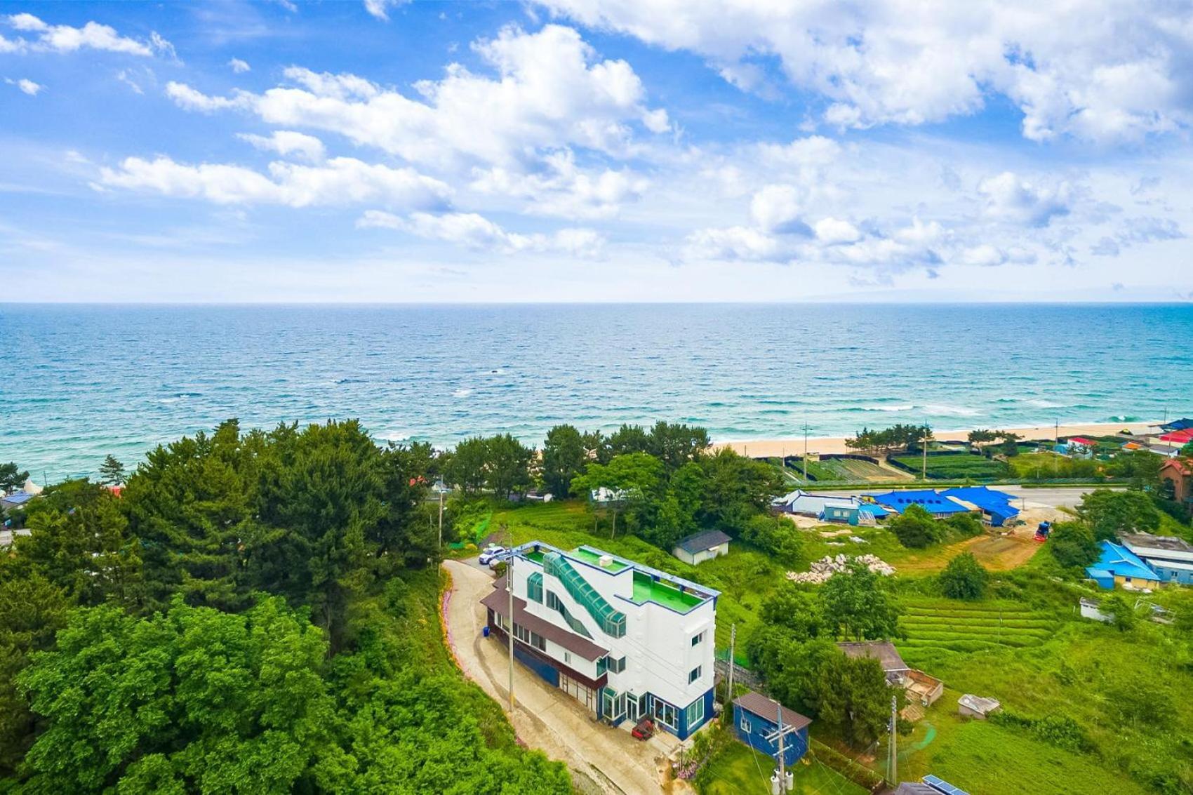 Gangneung Undukmaru Pension 外观 照片